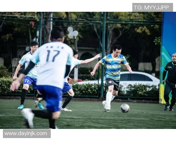 技术过人闪耀绿茵场足球巨星展现无与伦比控球艺术