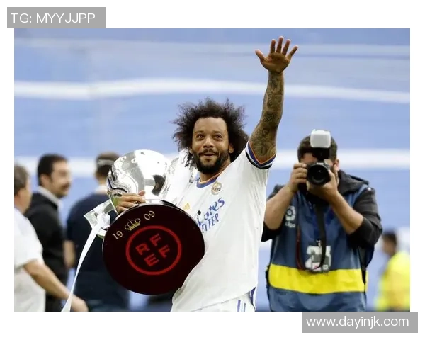 梦游般的黑人足球球星与不凡的运动生涯起伏探索