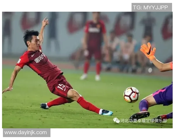 致敬足球传奇巨星 铭刻永恒辉煌足迹 传承无尽荣耀