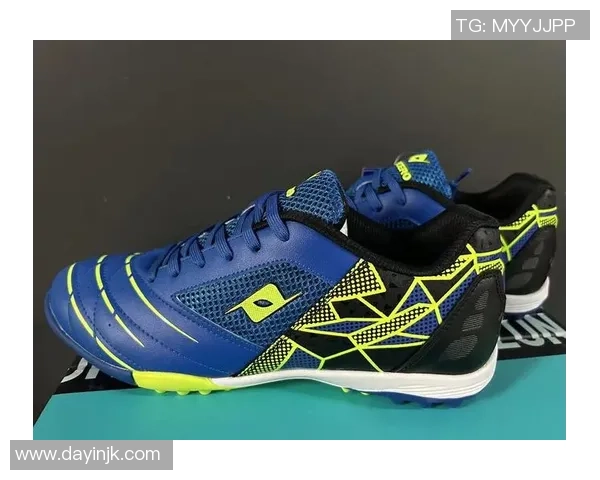 足球明星们最爱穿的足球鞋推荐 女生必看最时尚运动鞋选择