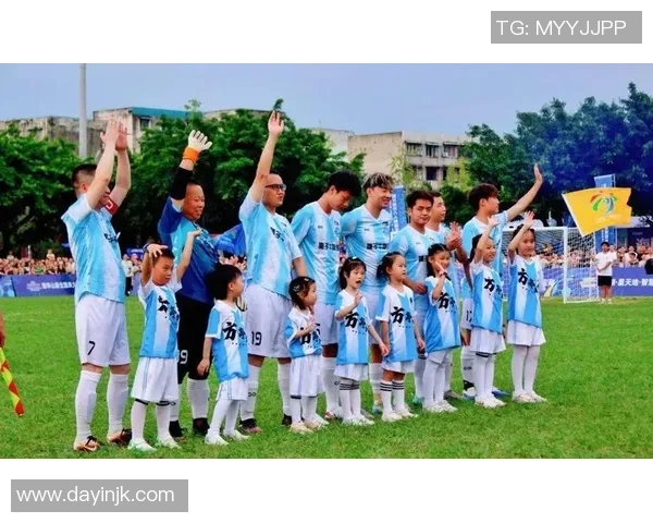 足球星模仿挑战赛谁能演绎经典瞬间点燃全场热情