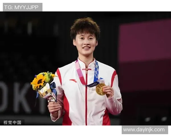 足球球星女友转型主持人背后的故事与成长之路揭秘 足球球星女友转型主持人背后的故事与成长之路揭秘