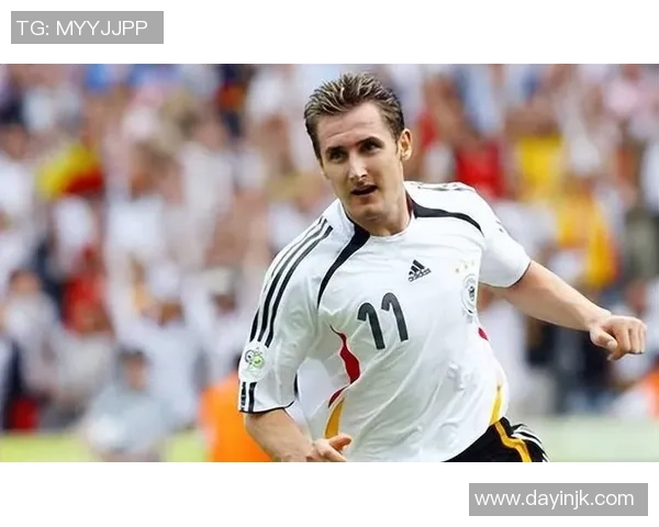 足球界璀璨之星：30大球星排名一览